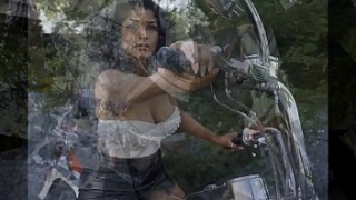[Motorcycle, Hindu Goddess, Bhabi Gets Naked] Sunny Leone BF Vido Heroin