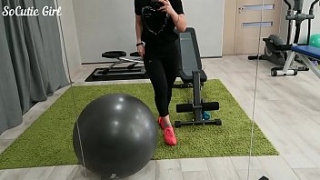 [Between Sets, In The, Petite] Masturbating Between Sets In The Gym